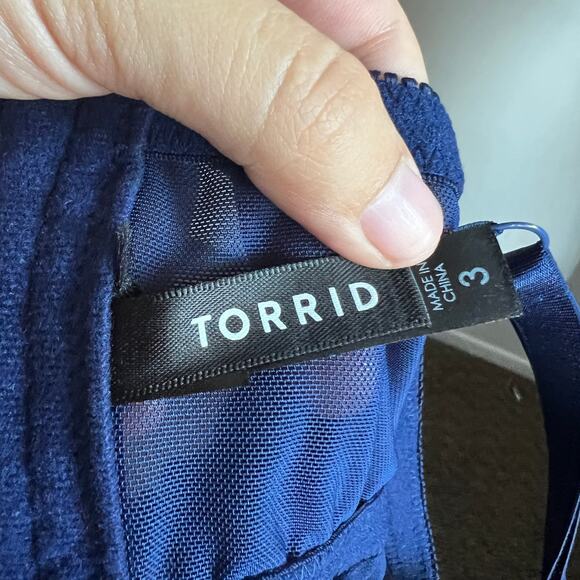 SOLD OUTTT - Picture 4 of 7